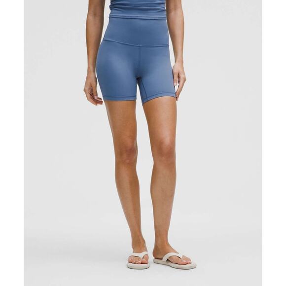 (0141) NWT Lululemon Align High-Rise Short 6" Washed Denim sz 4 - Picture 3 of 3